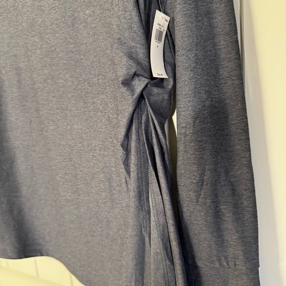 Old Navy Cloud 94 Soft Top NWT - Picture 7 of 9